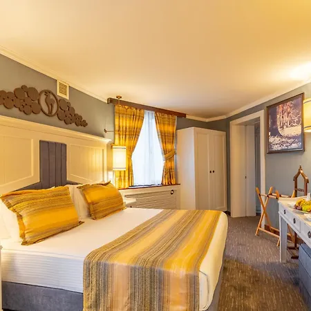 Mirada Del Hotel 5*